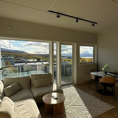 Top Floor Apartment With View Tromso Exterior photo