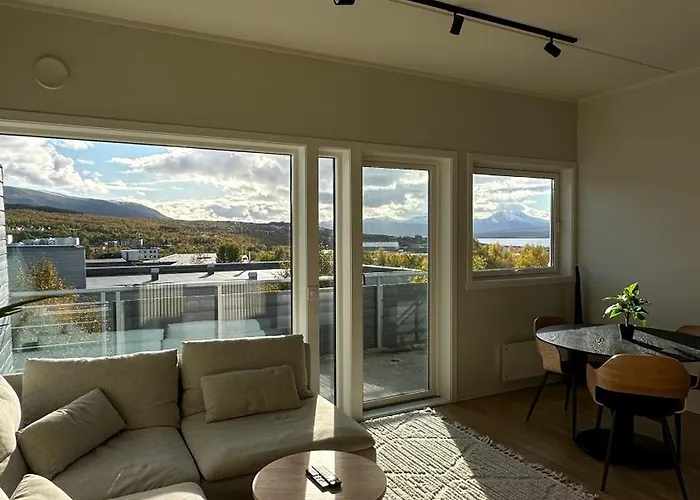 Top Floor Apartment With View